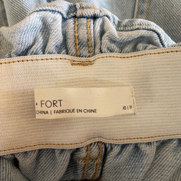 Oak + Fort Elastic Waist Jean Shorts Light Wash - Picture 3 of 3